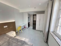 押一付一，临万宝商场，迈为，人民广场地铁口，城南花苑独厨独卫